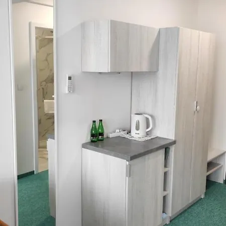 303 Planeta Apartment *